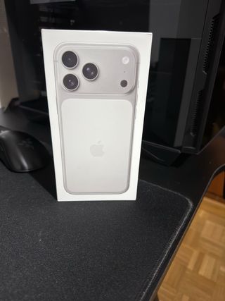 iPhone 17 Pro Max 512GB Plata Nuevo (Esim)