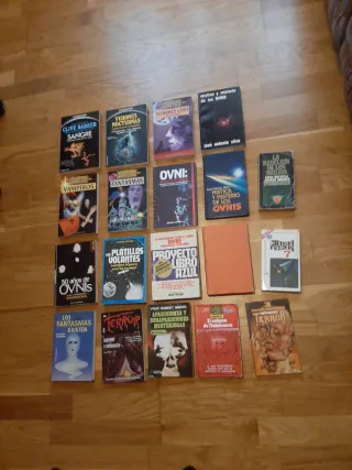 Lote de libros vintage ovnis,fantasmas,terror,etc.