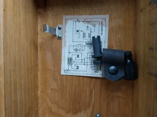 Teléfono antiguo Guerra Civil. Objeto histórico