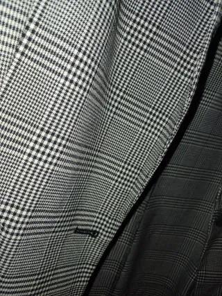 Americana de cuadros gris y blanco