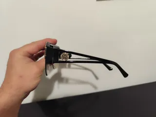 Occhiali da sole moda dorati neri