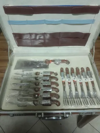 Valigetta coltelli e forchette cucina