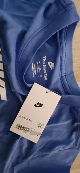 Camiseta Nike Unisex Talla XL (158-170 cm)