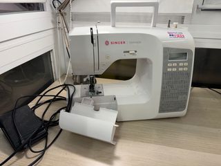 Máquina de coser Singer