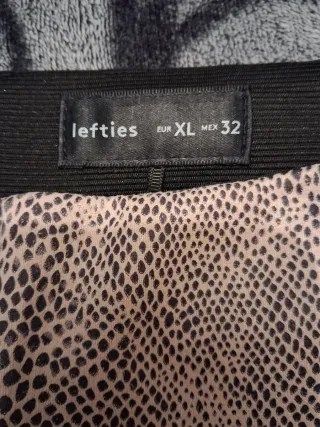 Pantalón antelina estampado serpiente