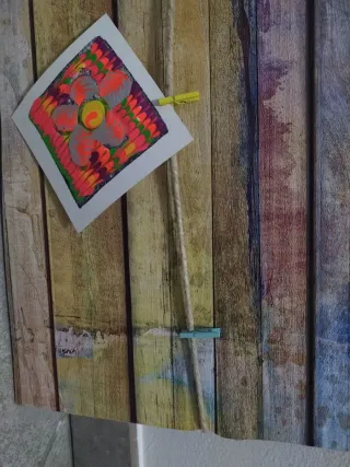 Portafoto con cordino effetto legno