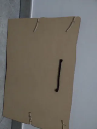 Portafoto con cordino effetto legno