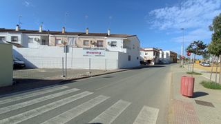 Solar residencial y comercial, La Mulata (Utrera)