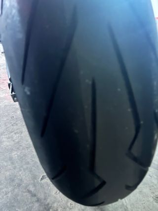 Ducati Monster 797 Roja Se puede limitar para A2.