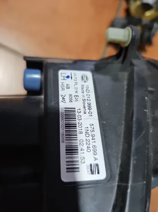 Faro Antiniebla LED Seat Ateca izquierdo