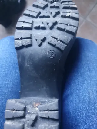 Botas negras talla 38