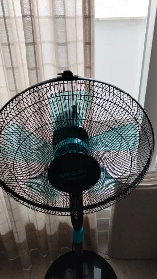 Ventilador Cecotec Energy silence negro.