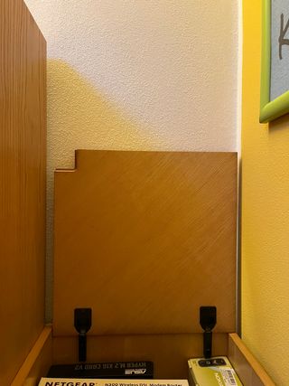 Mobili componibili: vetrina + scrivania Tisettanta