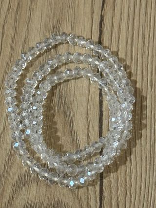 Bracciale elasticizzato con perle in cristallo