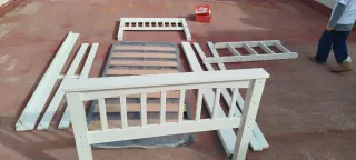 Parte superior litera blanca.