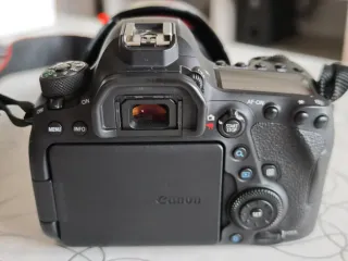 Cámara Canon EOS 6D Mark II