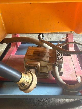 Depósito pulverizador agrícola