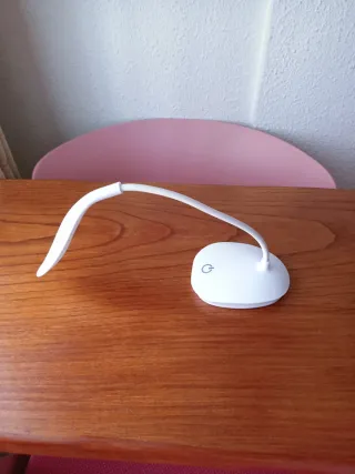 Lámpara LED de mesa USB
