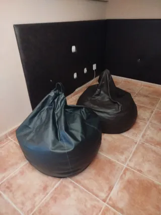 2 Puffs Piel Sintética Marrón Chocolate