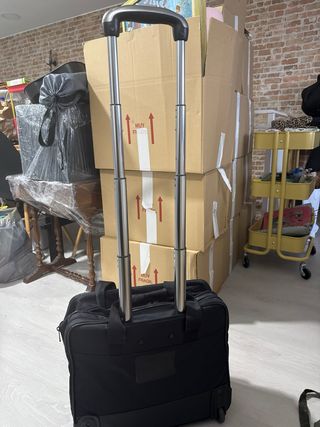 Maletín de viaje negro