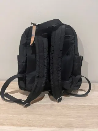 Mochila Parfois Negra con Monedero