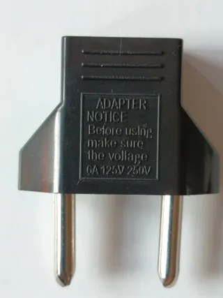 Adaptador Enchufe EEUU/Asia a Europa