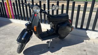 Vespa Iris 200cc Negra