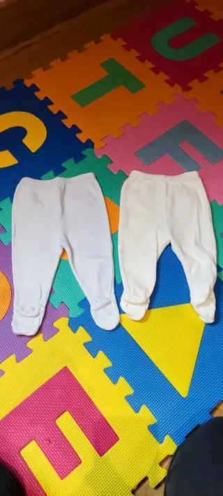 2 polainas bebé T. 1 mes