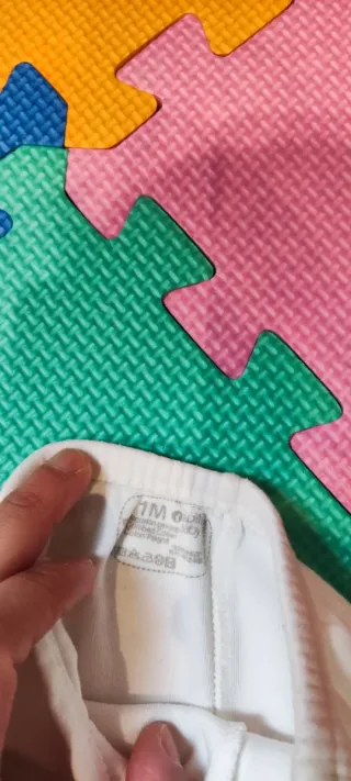 2 polainas bebé T. 1 mes