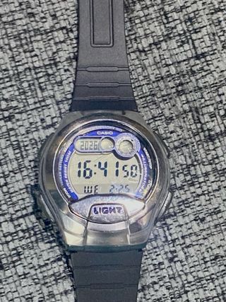 Reloj Casio Digital Plata y Azul