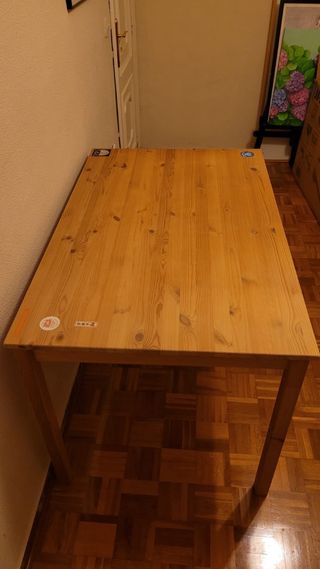 Mesa de madera natural IKEA