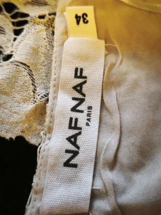 Blusa de encaje beige