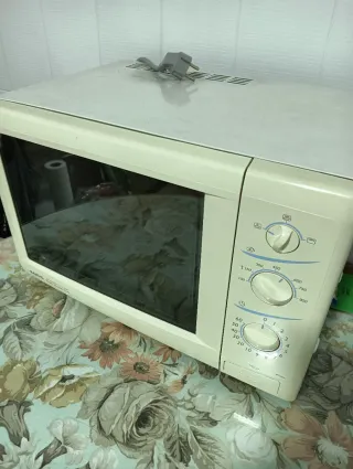 Microondas Sanyo con grill