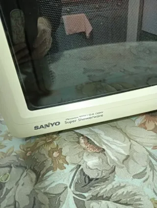 Microondas Sanyo con grill