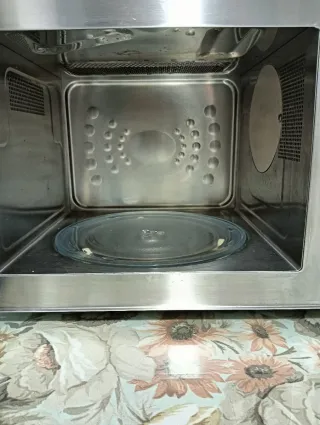 Microondas Sanyo con grill