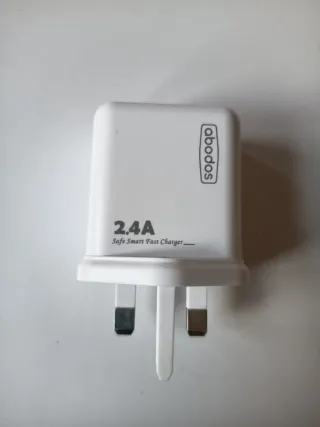 Cargador USB Abodos 2.4A UK