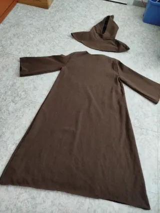 Hábito franciscano marrón