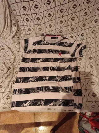 Camiseta Campos Verano Rayas Hojas