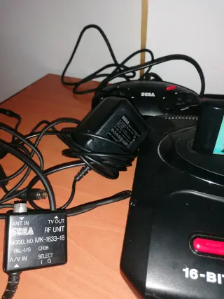 Console Sega Mega Drive II con Sonic 2