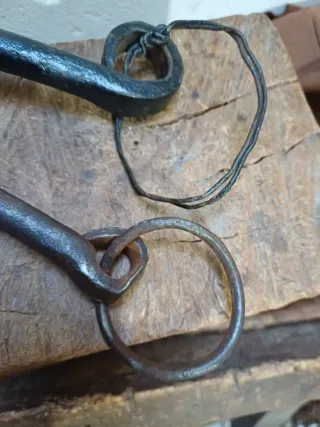 Pasadores de forja antiguos