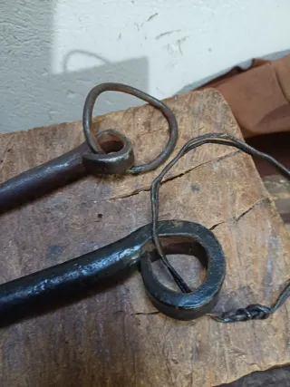 Pasadores de forja antiguos