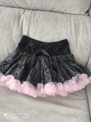 Tutú de niña negro y rosa con lazo