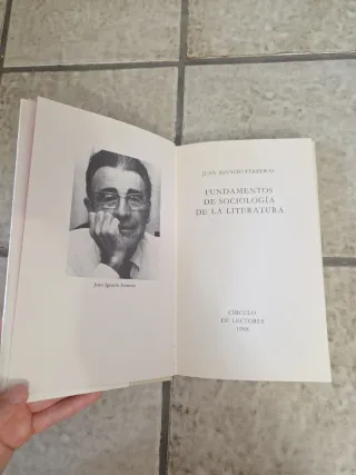 Fundamentos de sociología de la literatura