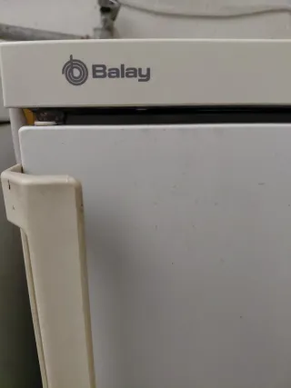 Congelador vertical Balay