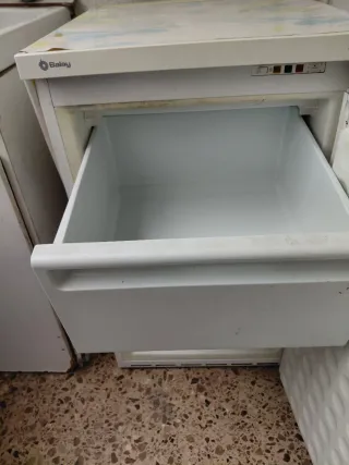 Congelador vertical Balay