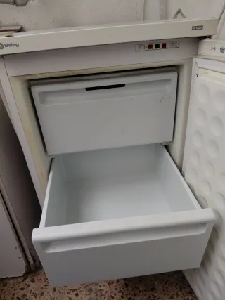 Congelador vertical Balay