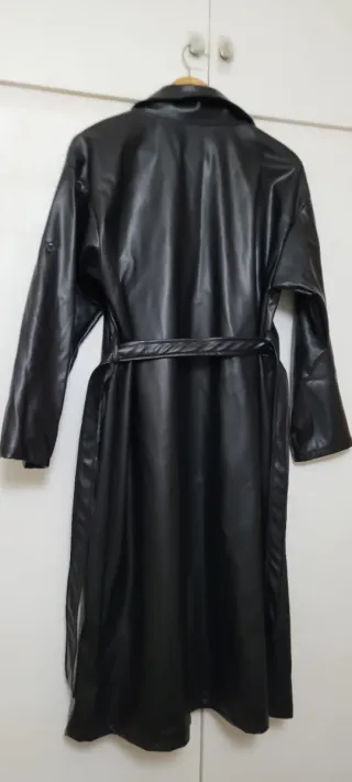 Gabardina larga negra