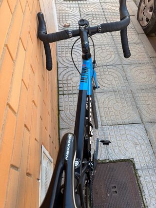 Bicicleta de carretera B'TWIN azul