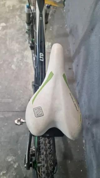 Bicicleta Cube LTD 29 C68