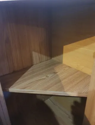 Mueble esquinero de madera